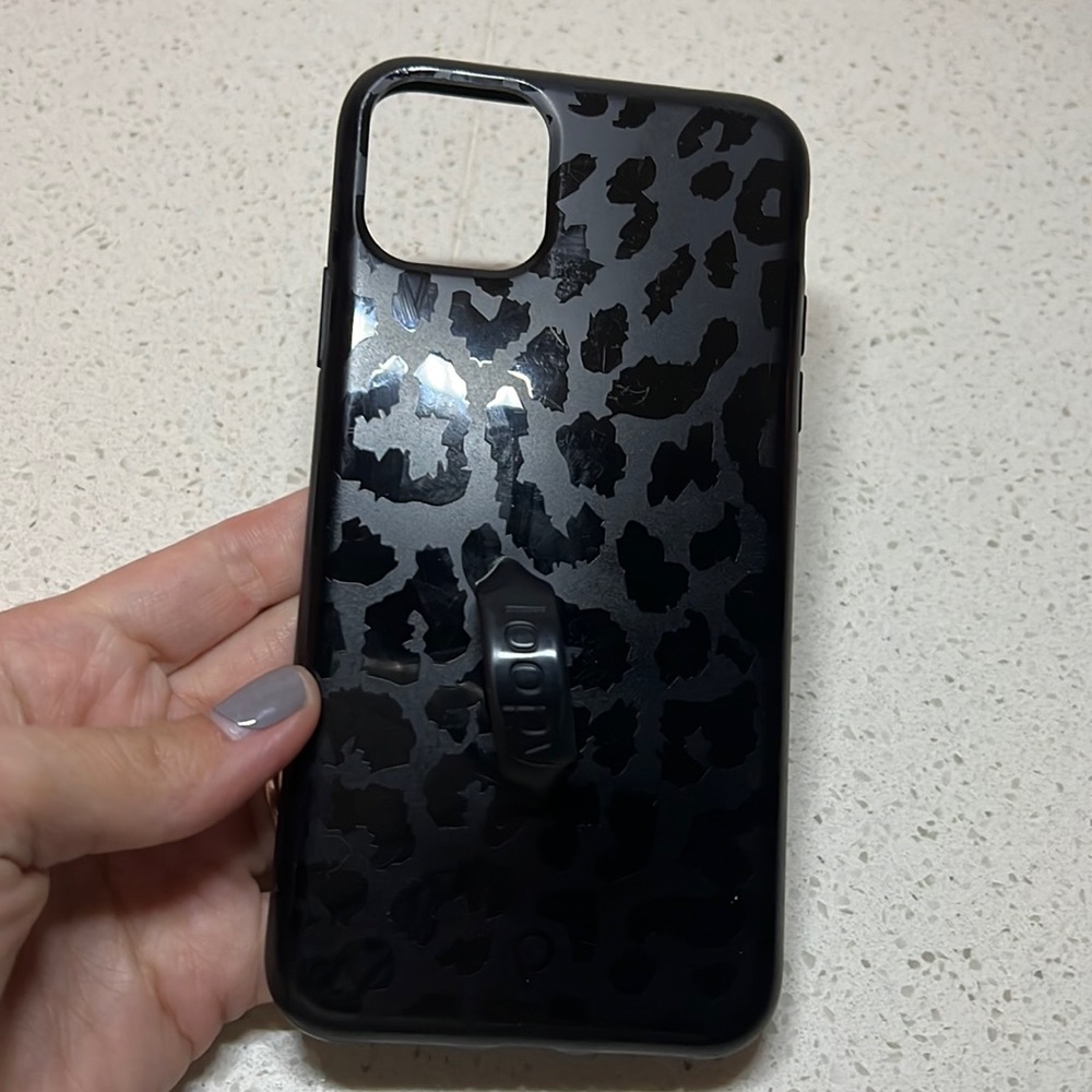 iPhone 11 Pro Max loopy case